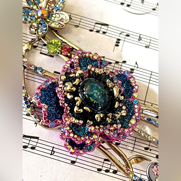 NWT Floral Rhinestone Statement Necklace RARE - Picture 4 of 9